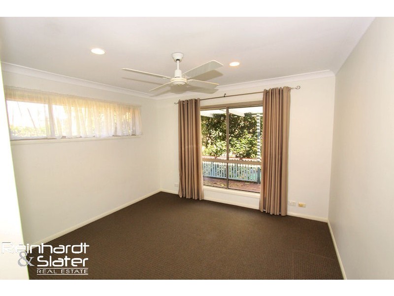 8 Pine Bark Ct, Albany Creek QLD 4035