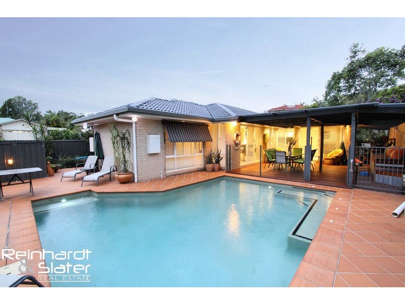 2 Leopardwood Ct, Albany Creek QLD 4035