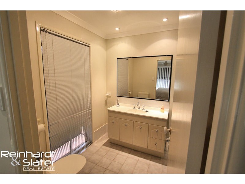 2 Leopardwood Ct, Albany Creek QLD 4035