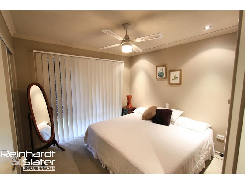 2 Leopardwood Ct, Albany Creek QLD 4035