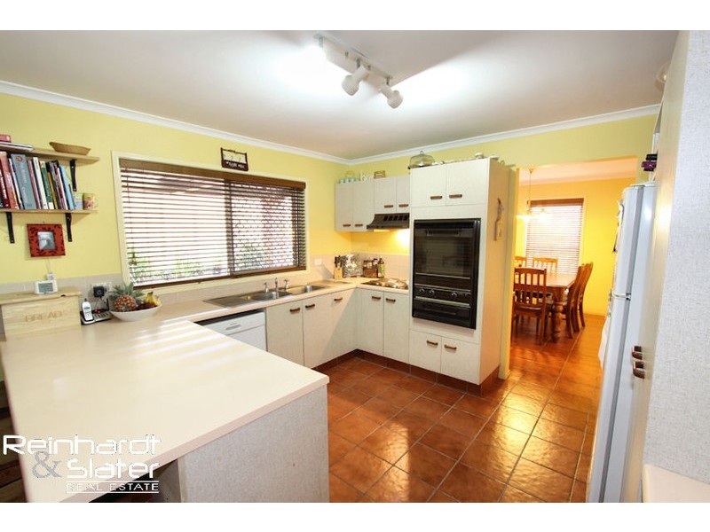 1 Janice St, Albany Creek QLD 4035