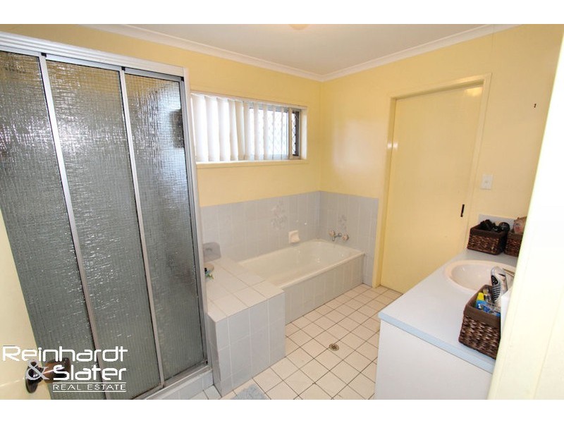 1 Janice St, Albany Creek QLD 4035