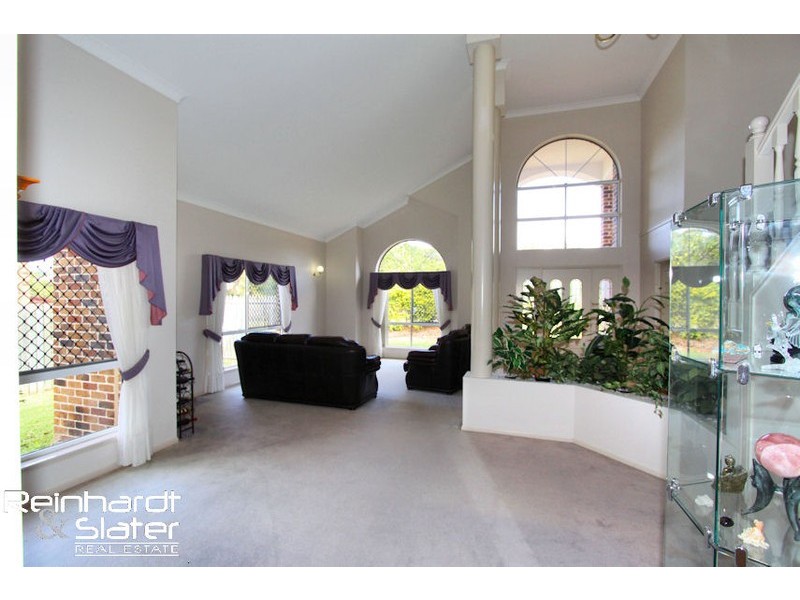 24 Karri Pl, Bridgeman Downs QLD 4035