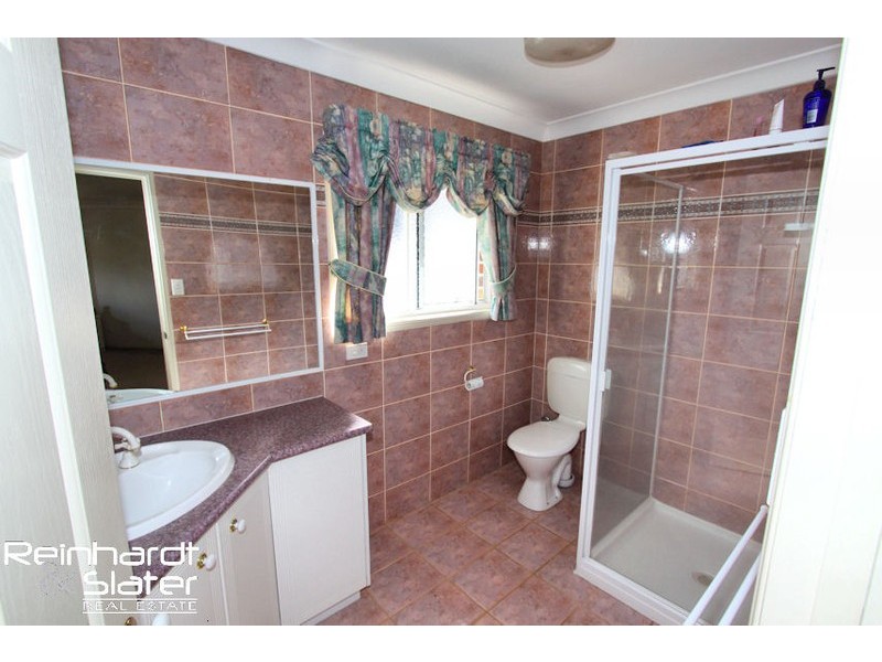 24 Karri Pl, Bridgeman Downs QLD 4035