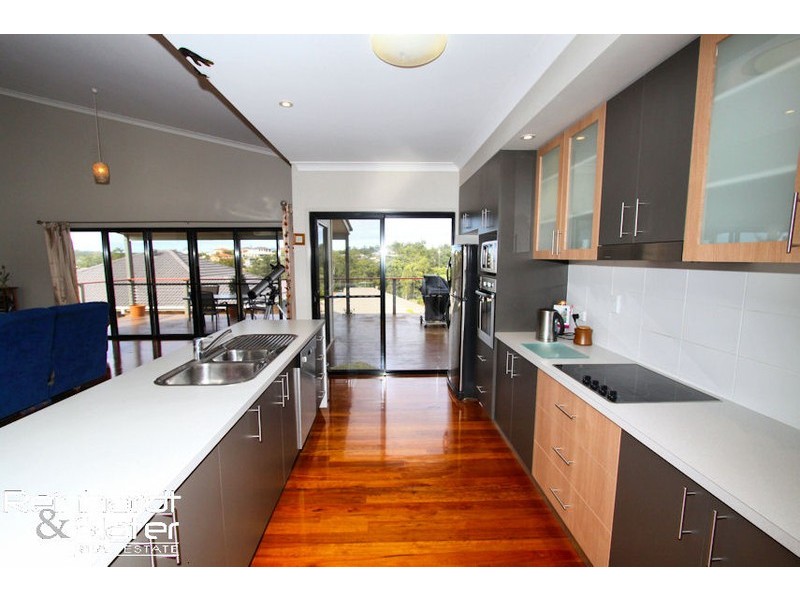 87 Corvus Dr, Cashmere QLD 4500