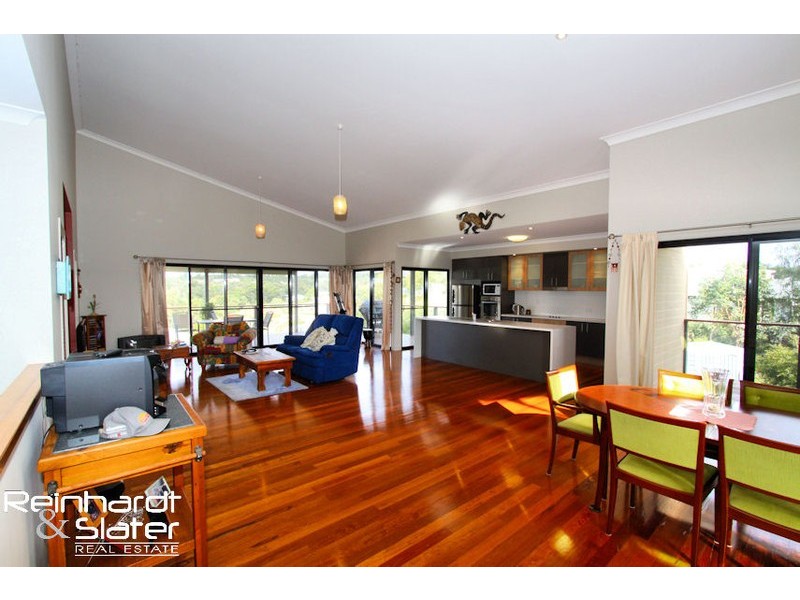 87 Corvus Dr, Cashmere QLD 4500