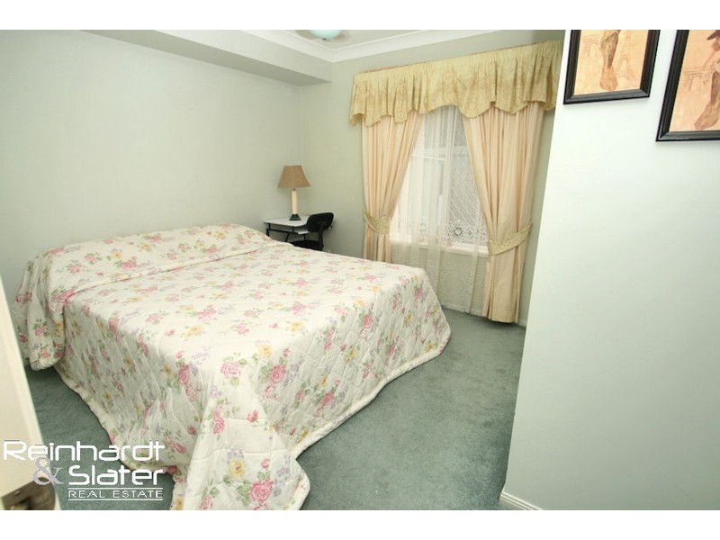 4 Kurrajong Dr, Warner QLD 4500