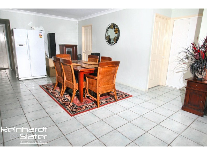 4 Kurrajong Dr, Warner QLD 4500
