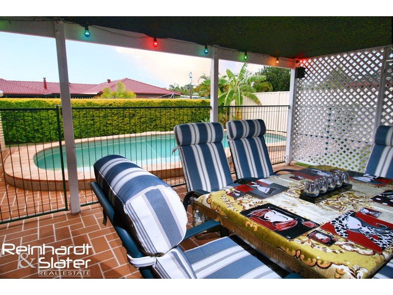 4 Kurrajong Dr, Warner QLD 4500