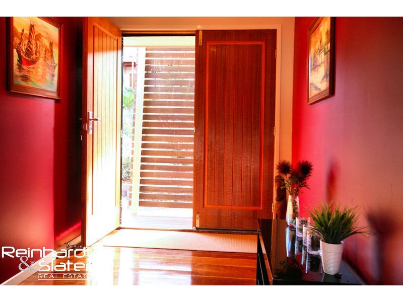 2 Kardinal Ct, Eatons Hill QLD 4037