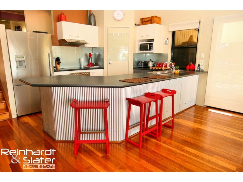 2 Kardinal Ct, Eatons Hill QLD 4037