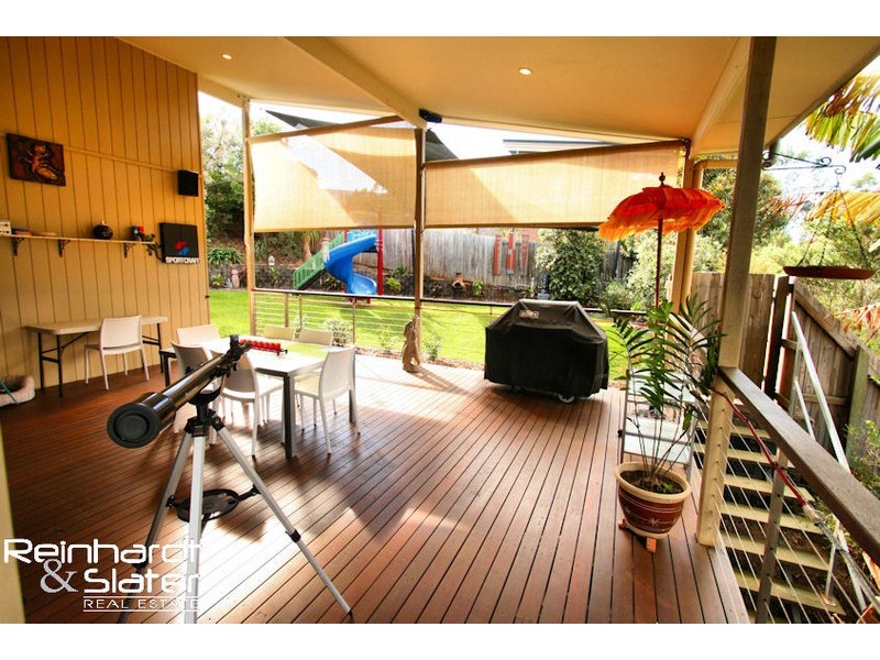2 Kardinal Ct, Eatons Hill QLD 4037