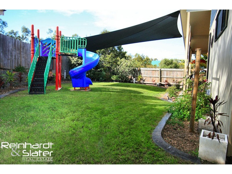 2 Kardinal Ct, Eatons Hill QLD 4037