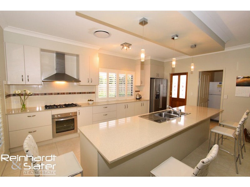 8 Twin Lakes Dr, Murrumba Downs QLD 4503