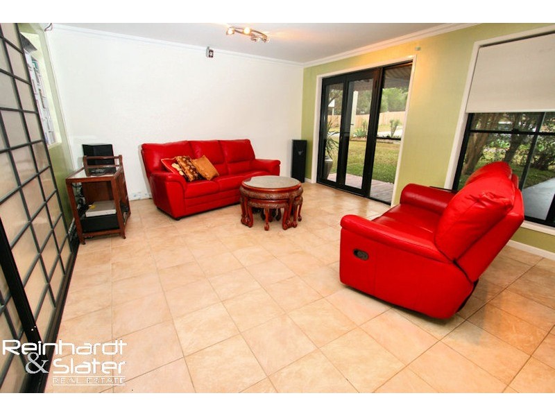 8 Bygrave St, Strathpine QLD 4500