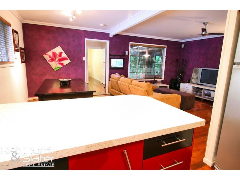 8 Bygrave St, Strathpine QLD 4500