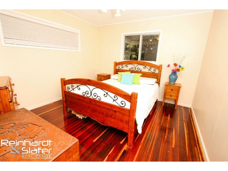 8 Bygrave St, Strathpine QLD 4500
