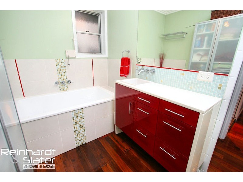 8 Bygrave St, Strathpine QLD 4500