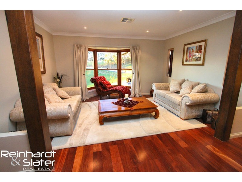 691 Clear Mountain Rd, Clear Mountain QLD 4500