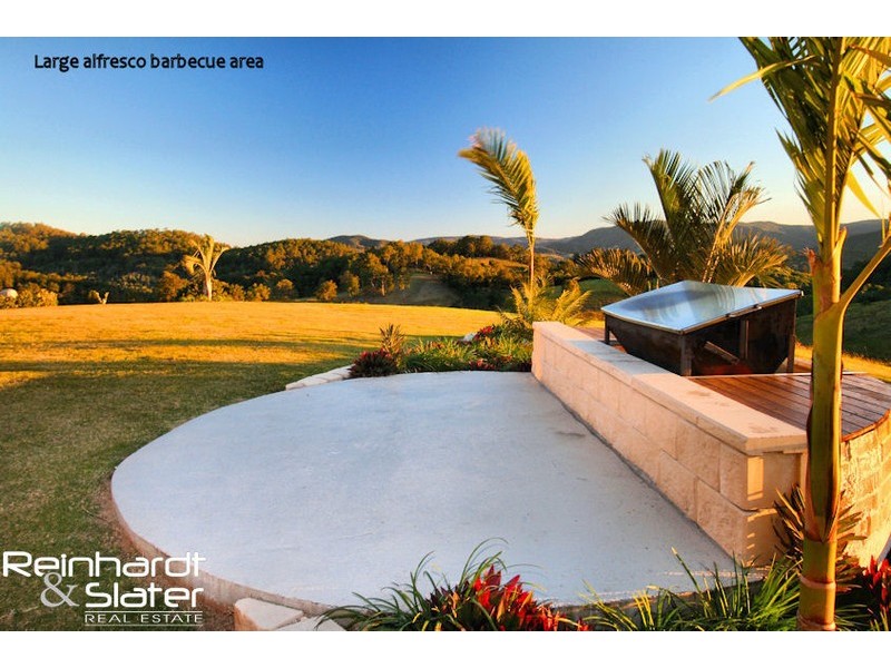 691 Clear Mountain Rd, Clear Mountain QLD 4500