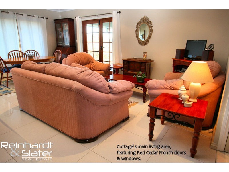 691 Clear Mountain Rd, Clear Mountain QLD 4500