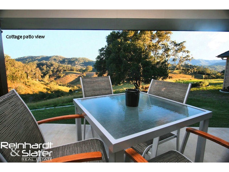 691 Clear Mountain Rd, Clear Mountain QLD 4500