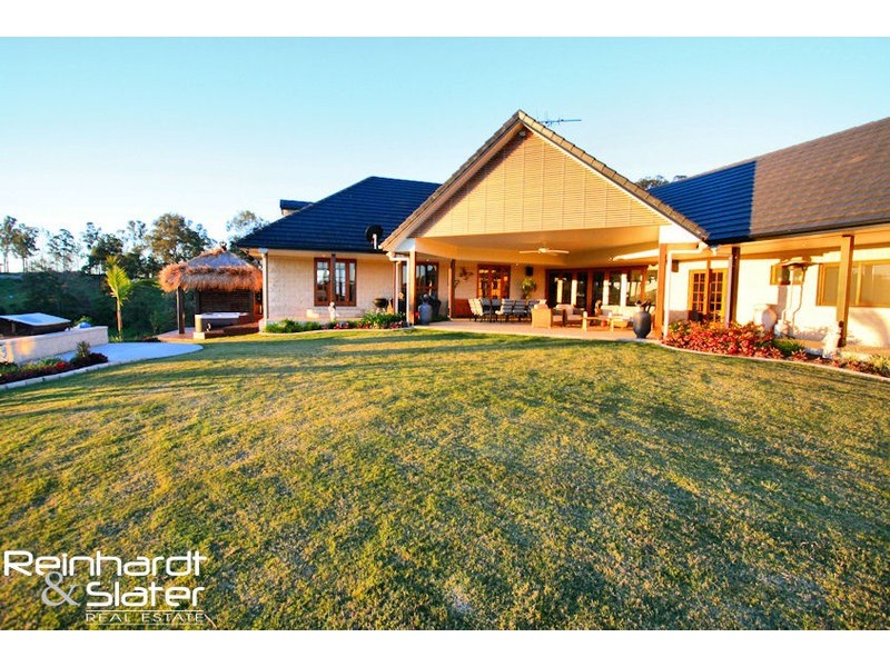 691 Clear Mountain Rd, Clear Mountain QLD 4500