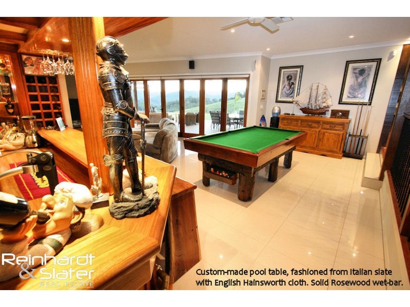 691 Clear Mountain Rd, Clear Mountain QLD 4500