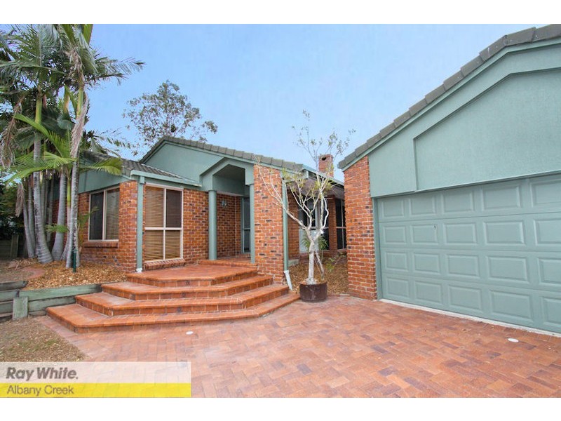 8 Pine Bark Ct, Albany Creek QLD 4035