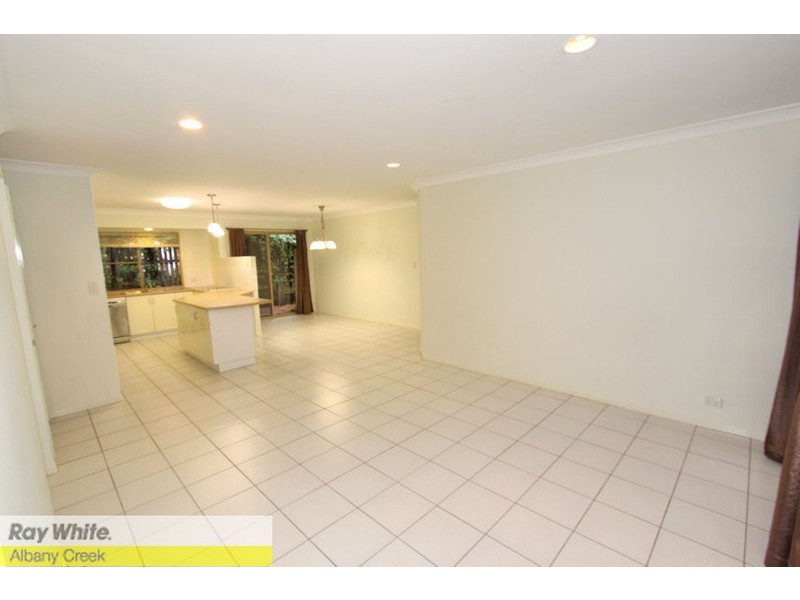 8 Pine Bark Ct, Albany Creek QLD 4035