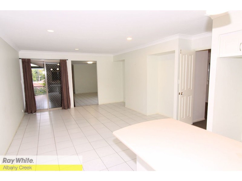 8 Pine Bark Ct, Albany Creek QLD 4035