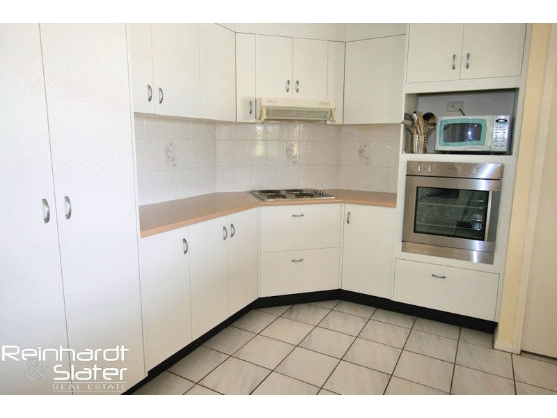 33 Daniel Dr, Albany Creek QLD 4035