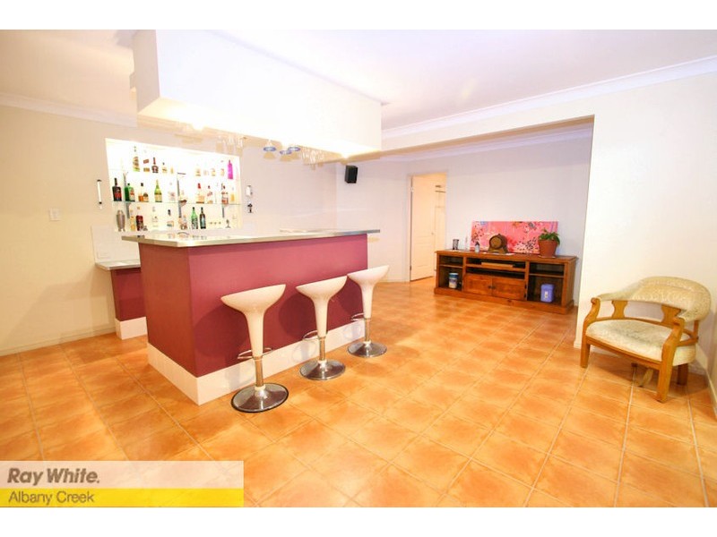 20 Glendore Ct, Eatons Hill QLD 4037