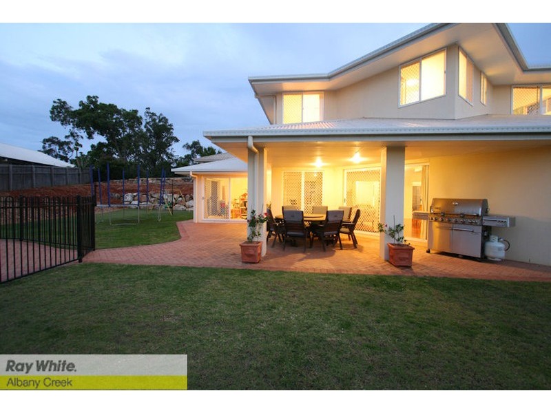 5 Firewheel Ct, Eatons Hill QLD 4037