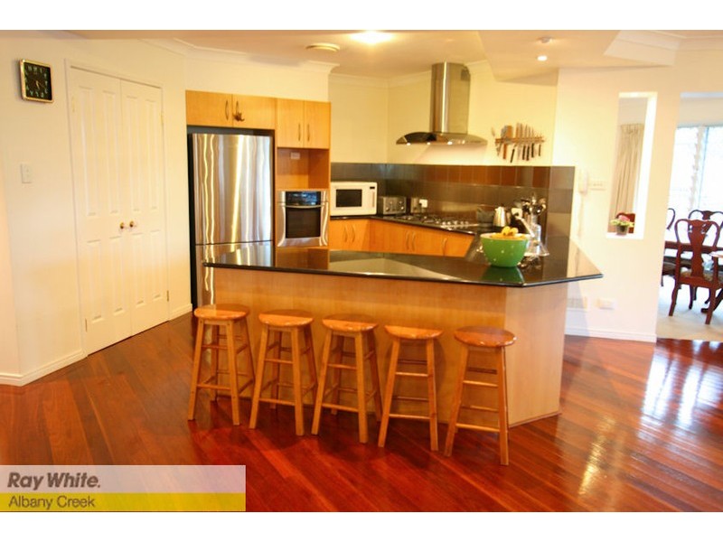 5 Firewheel Ct, Eatons Hill QLD 4037