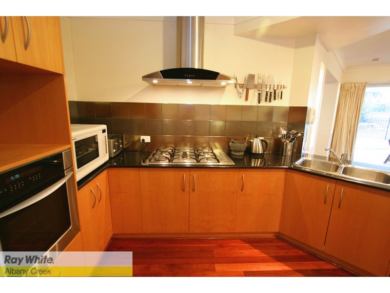 5 Firewheel Ct, Eatons Hill QLD 4037