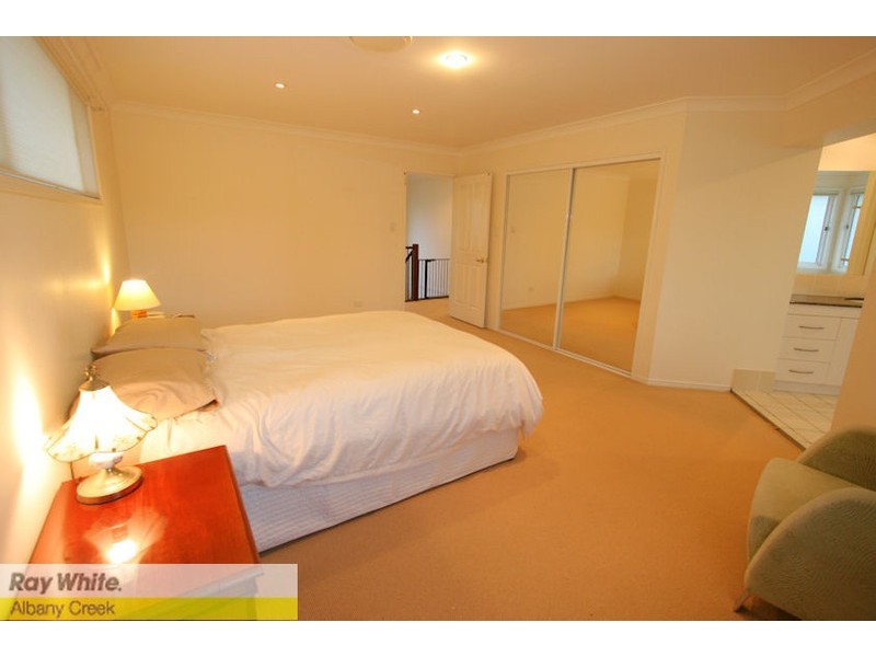 5 Firewheel Ct, Eatons Hill QLD 4037