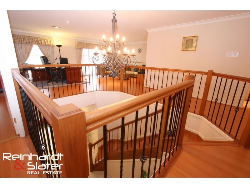 12 Fernwren Ct, Cashmere QLD 4500