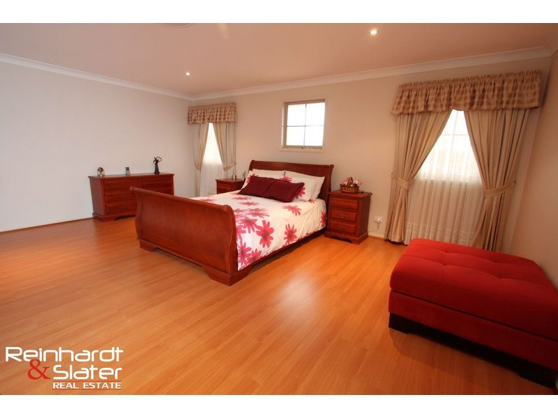 12 Fernwren Ct, Cashmere QLD 4500