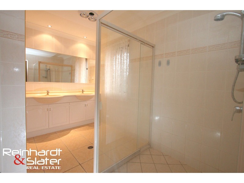 12 Fernwren Ct, Cashmere QLD 4500