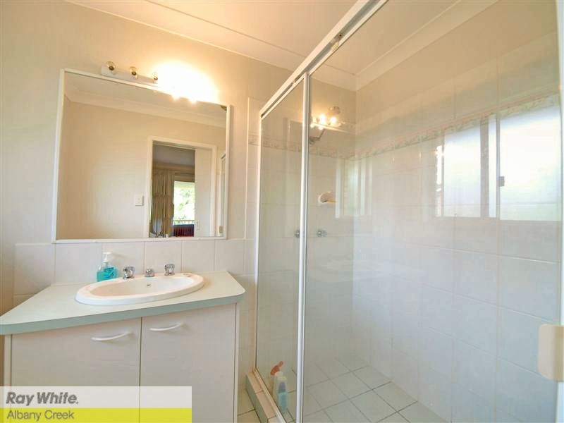 14 Wivenhoe Ave, Albany Creek QLD 4035