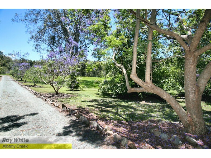 5 Sally Ct, Warner QLD 4500