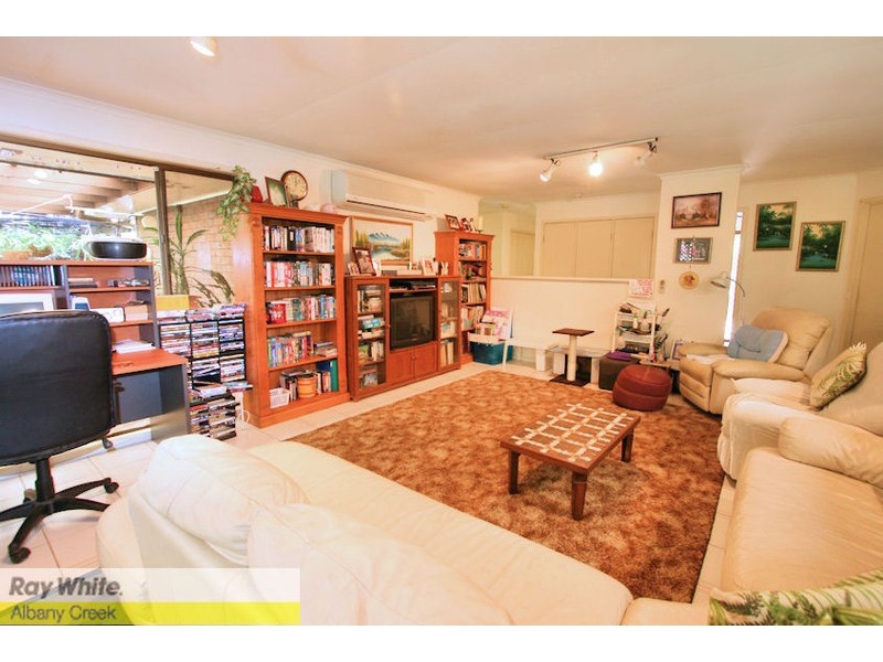 5 Sally Ct, Warner QLD 4500