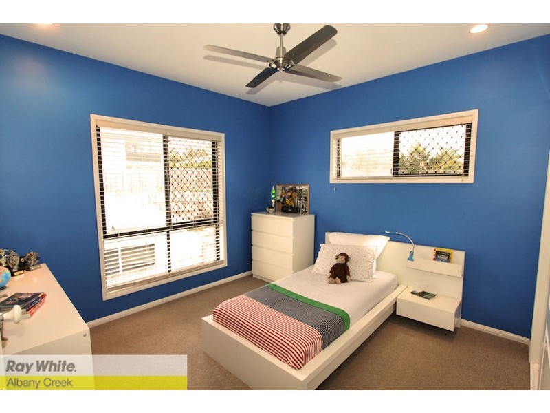 11 Alberic Ct, Eatons Hill QLD 4037