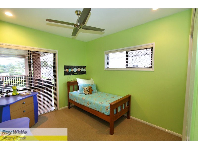 11 Alberic Ct, Eatons Hill QLD 4037