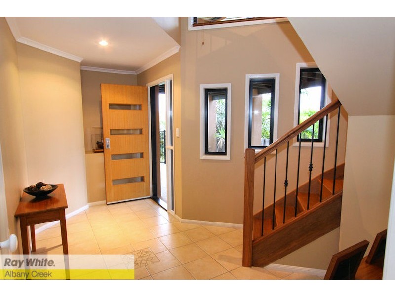 11 Alberic Ct, Eatons Hill QLD 4037