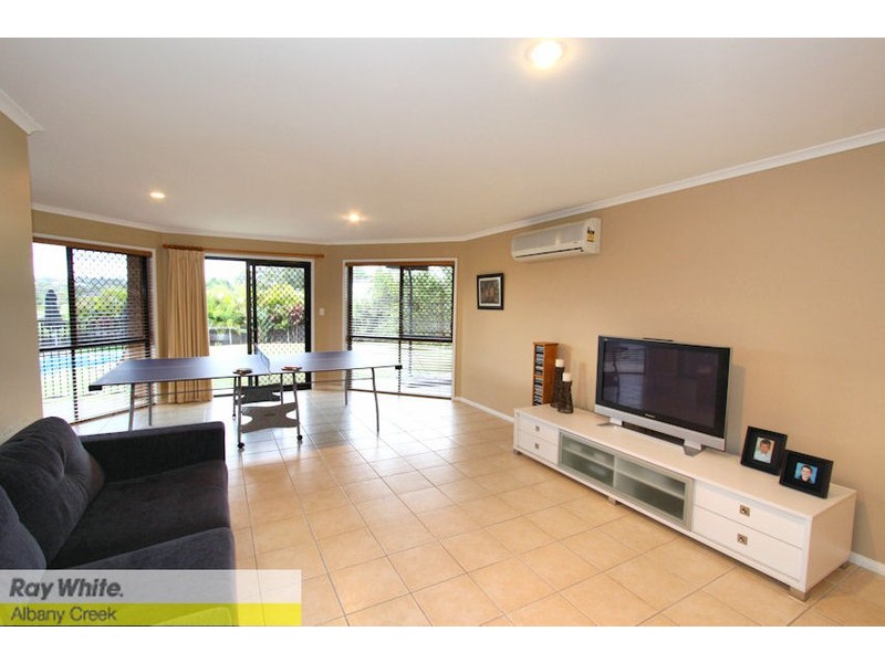 11 Alberic Ct, Eatons Hill QLD 4037