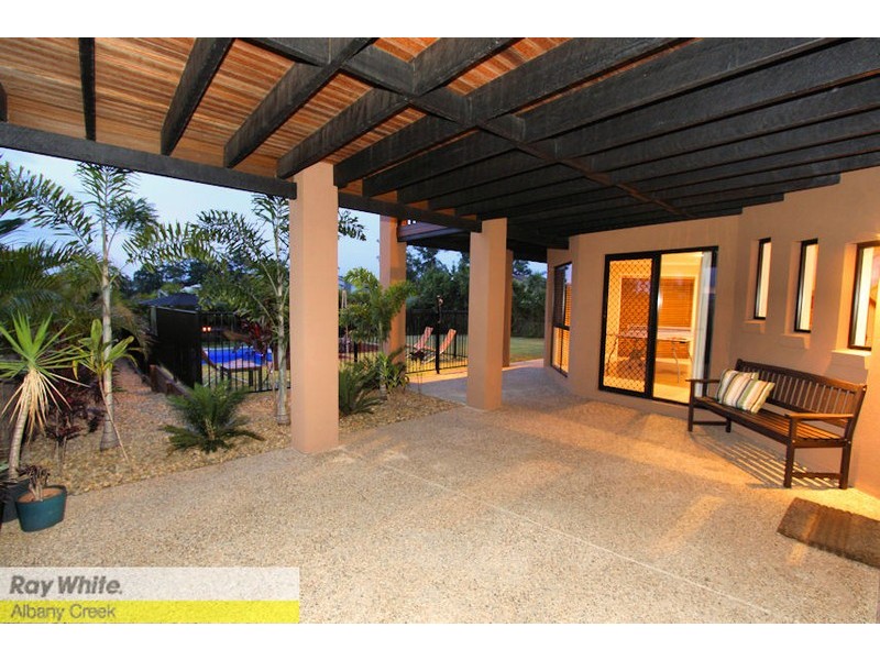 11 Alberic Ct, Eatons Hill QLD 4037