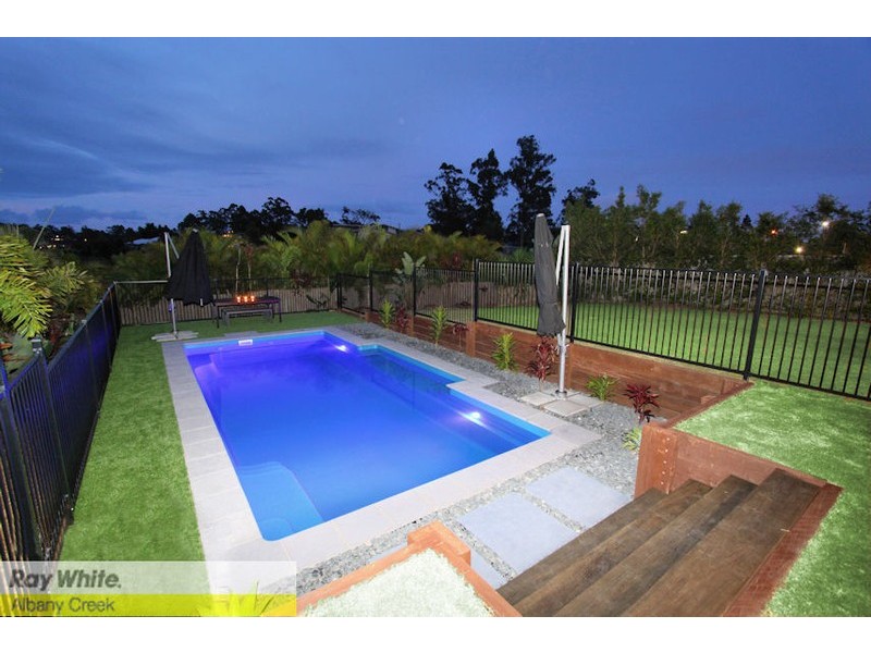 11 Alberic Ct, Eatons Hill QLD 4037