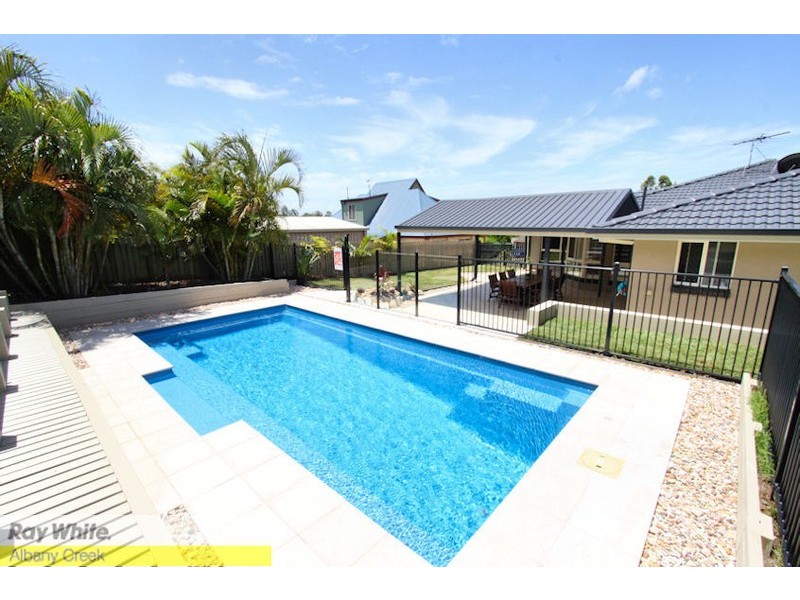 6 Tiffany Ct, Eatons Hill QLD 4037